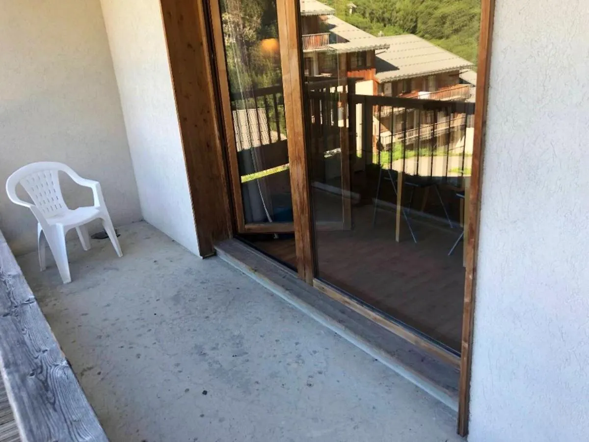 Appartement Cosy A Orelle Avec Piscine Et Balcon 26 M² France